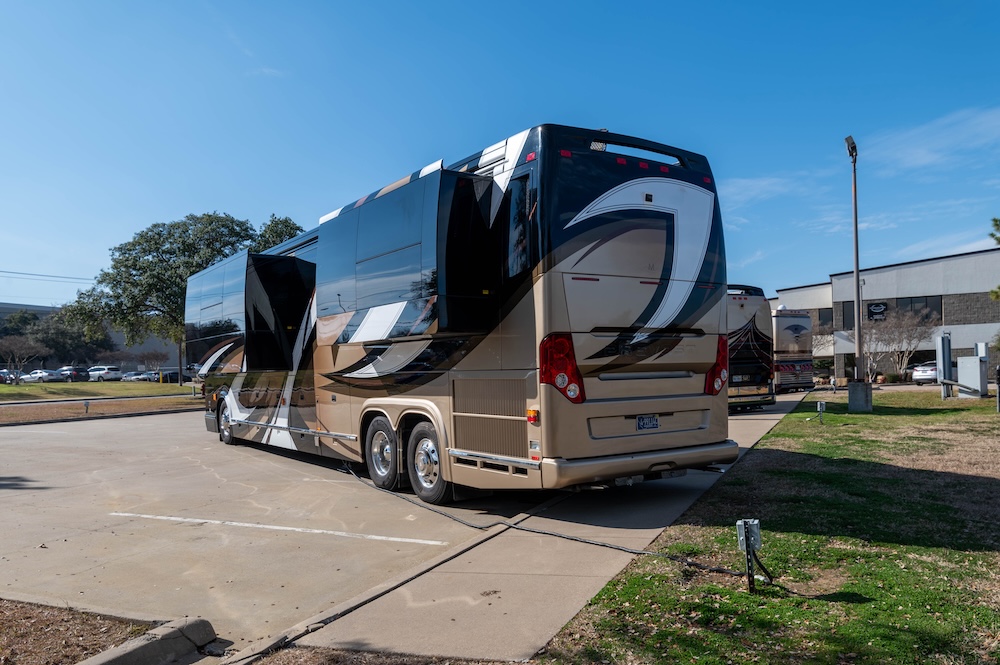 2015 Prevost Marathon H3-45 For Sale