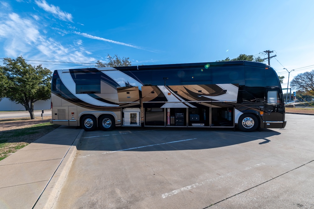 2015 Prevost Marathon H3-45 For Sale