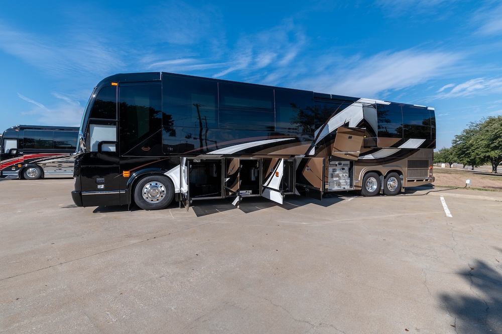 2015 Prevost Marathon H3-45 For Sale