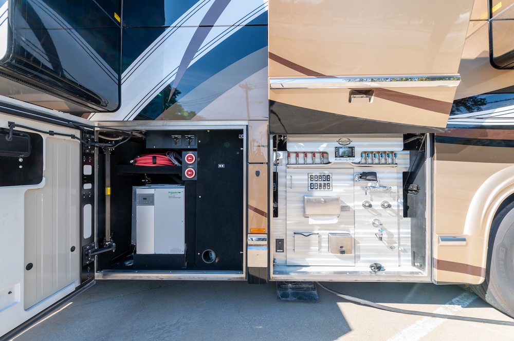 2015 Prevost Marathon H3-45 For Sale