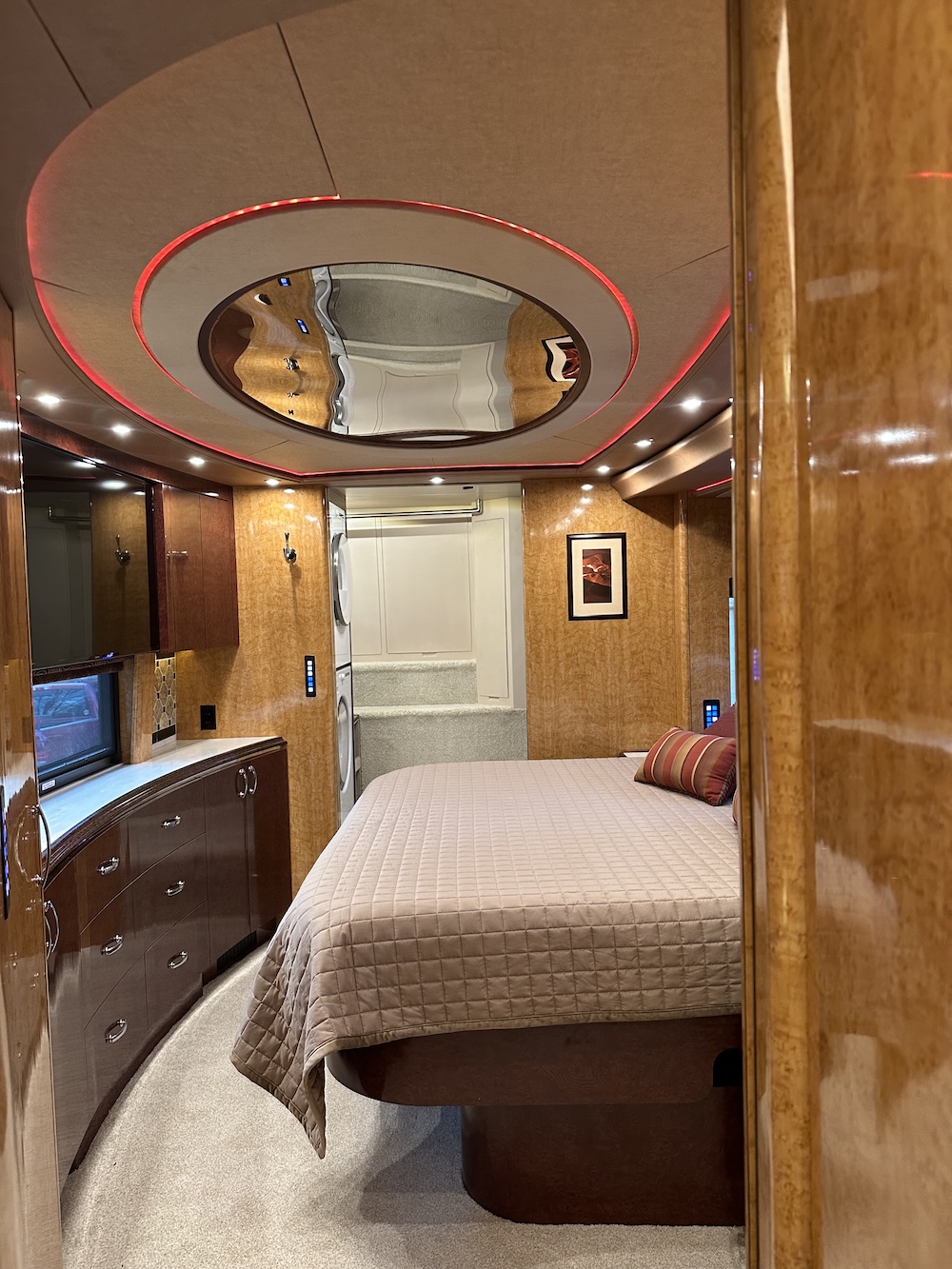 2015 Prevost Marathon X3 For Sale