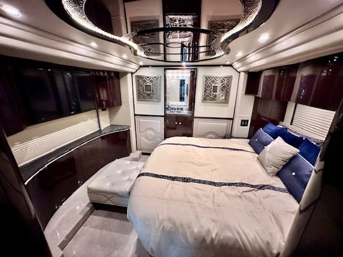 2015 Prevost Millennium H3-45 For Sale