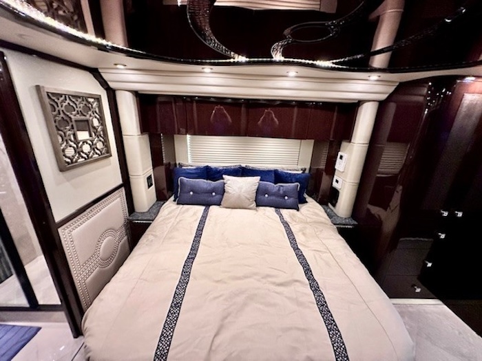 2015 Prevost Millennium H3-45 For Sale