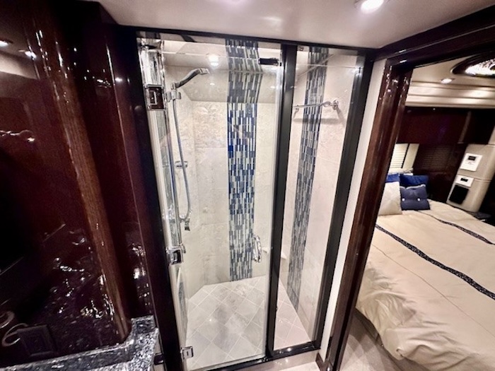 2015 Prevost Millennium H3-45 For Sale