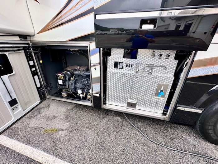 2015 Prevost Millennium H3-45 For Sale
