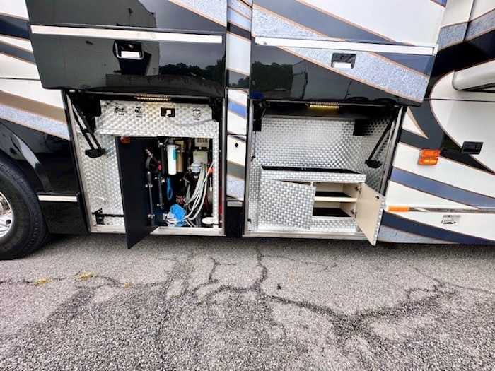2015 Prevost Millennium H3-45 For Sale