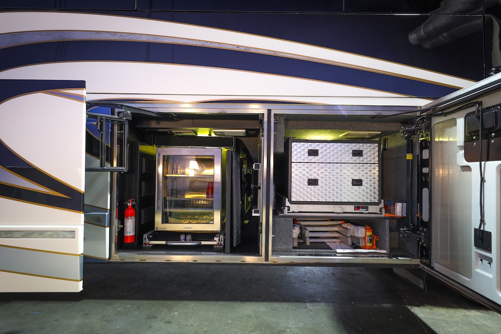 2015 Prevost  Millennium H3-45 For Sale