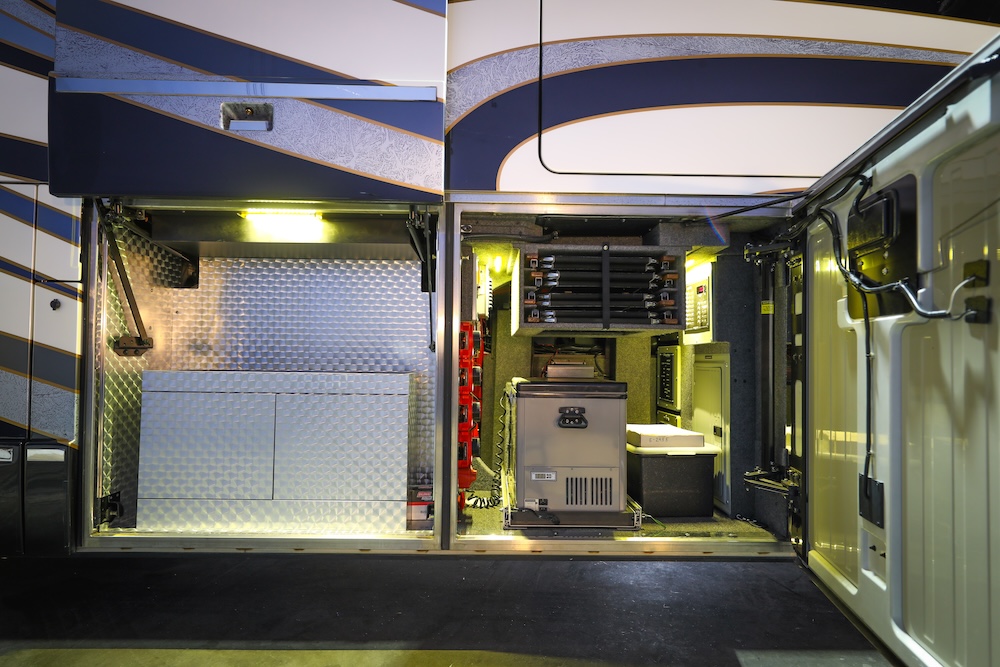 2015 Prevost  Millennium H3-45 For Sale