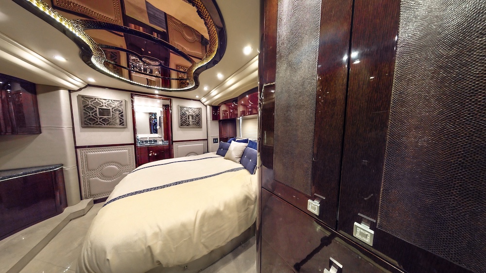 2015 Prevost  Millennium H3-45 For Sale