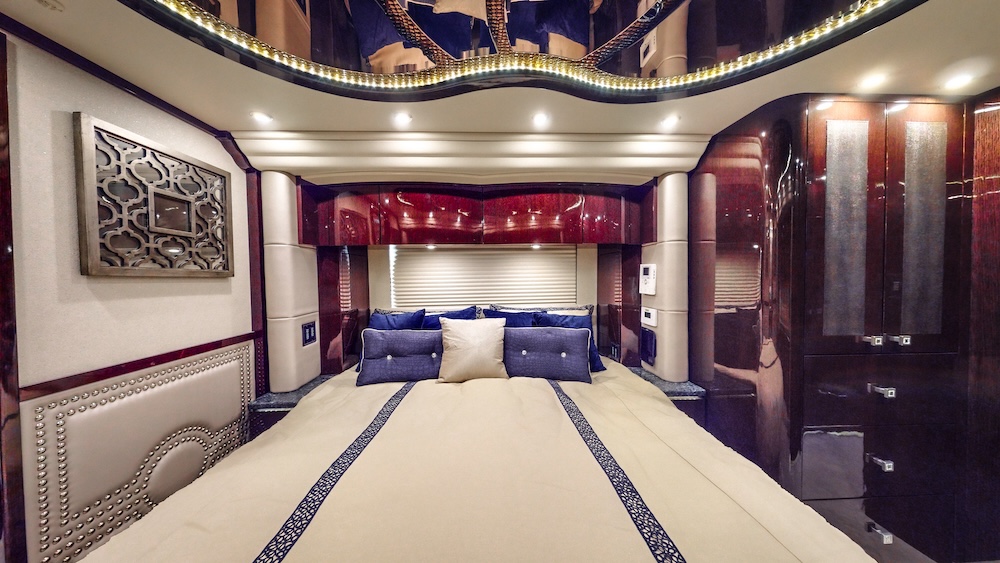 2015 Prevost  Millennium H3-45 For Sale