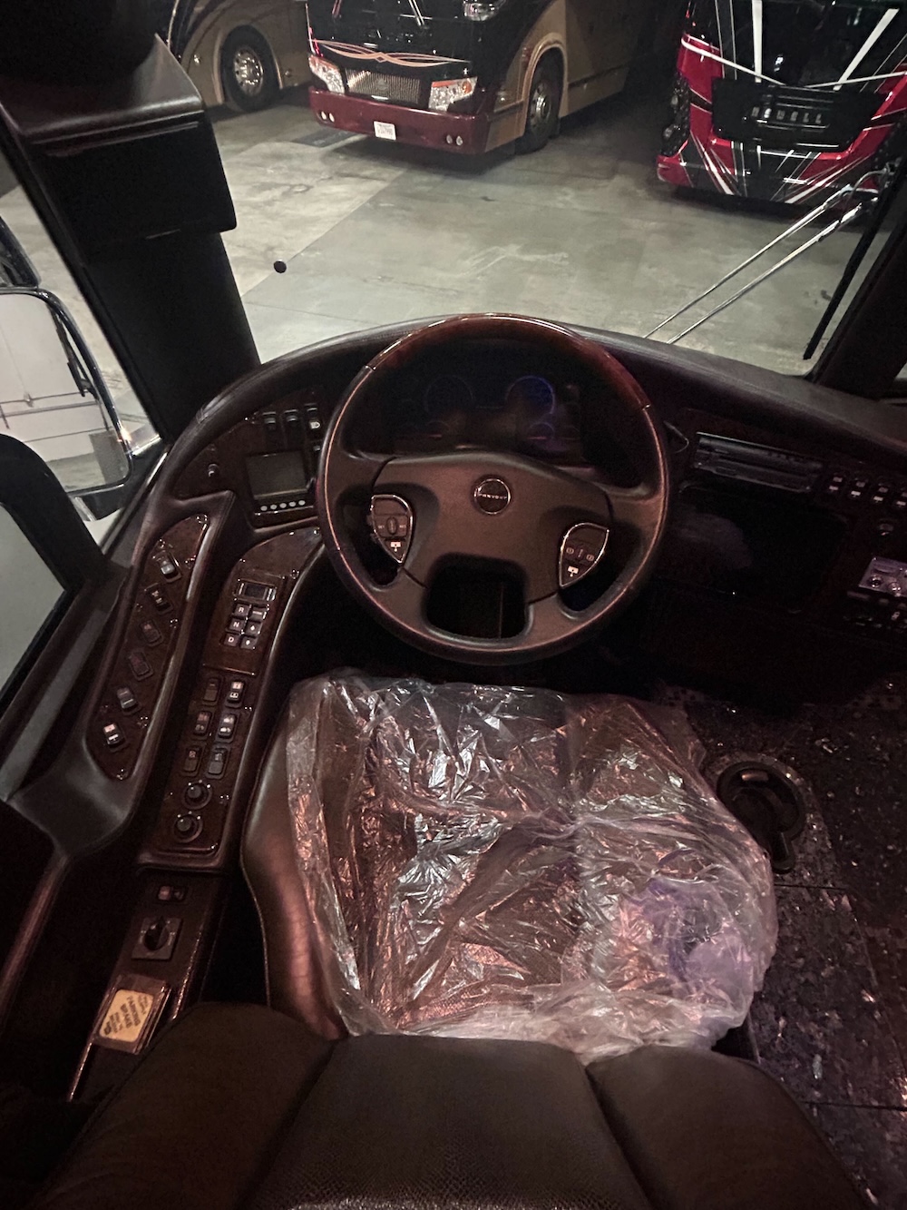 2015 Prevost  Millennium H3-45 For Sale