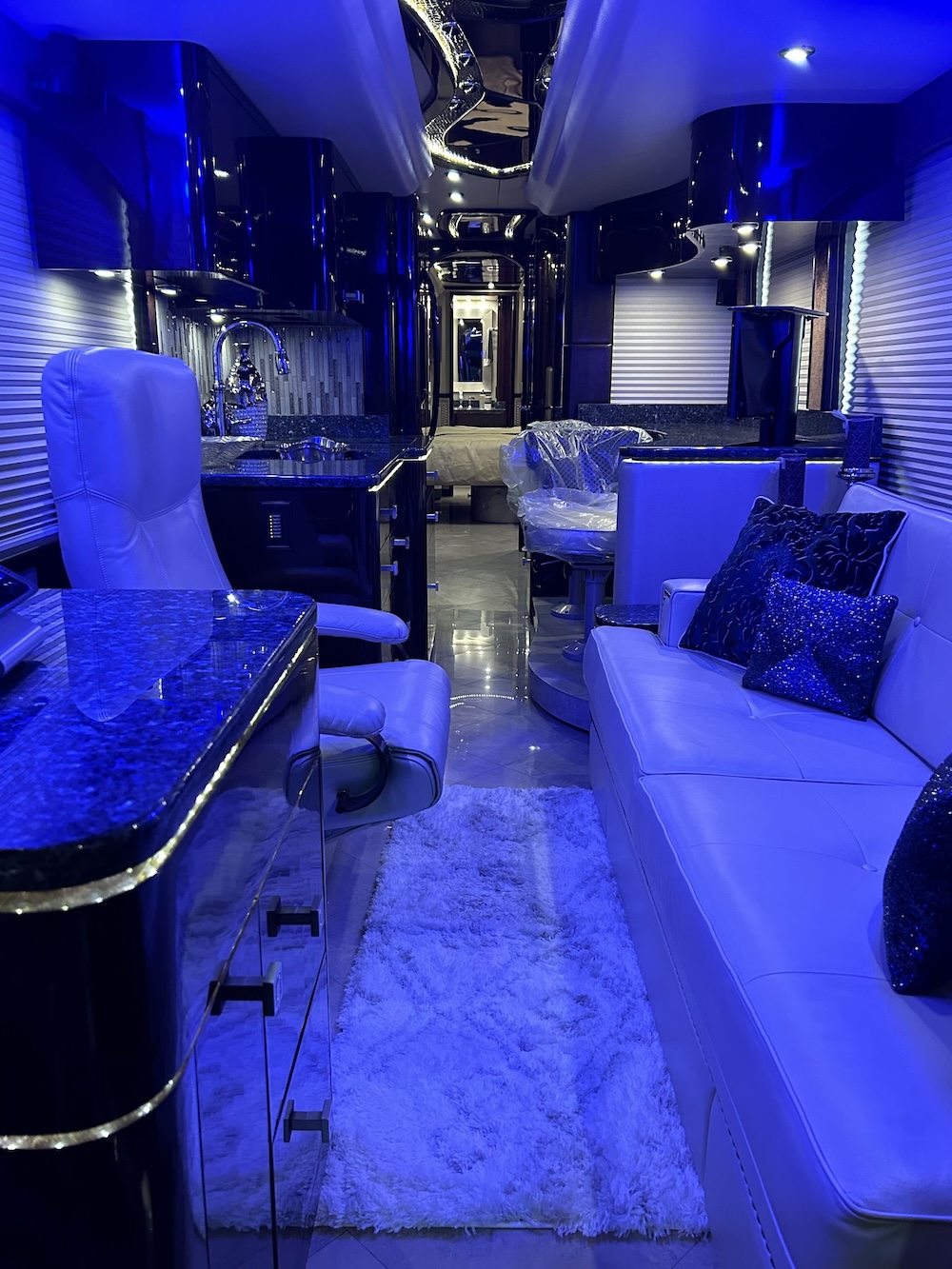 2015 Prevost  Millennium H3-45 For Sale