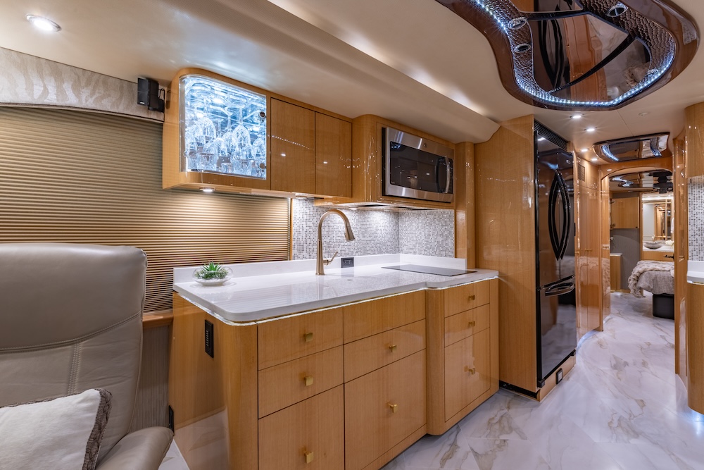 2015 Prevost Millennium  H3-45 For Sale