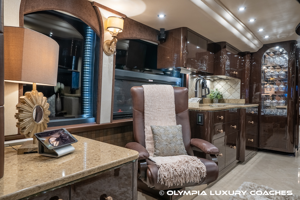 2015 Prevost Millennium H3-45 For Sale