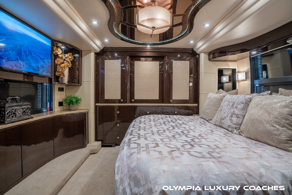 2015 Prevost Millennium H3-45 For Sale