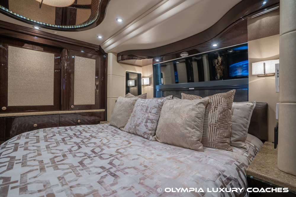 2015 Prevost Millennium H3-45 For Sale