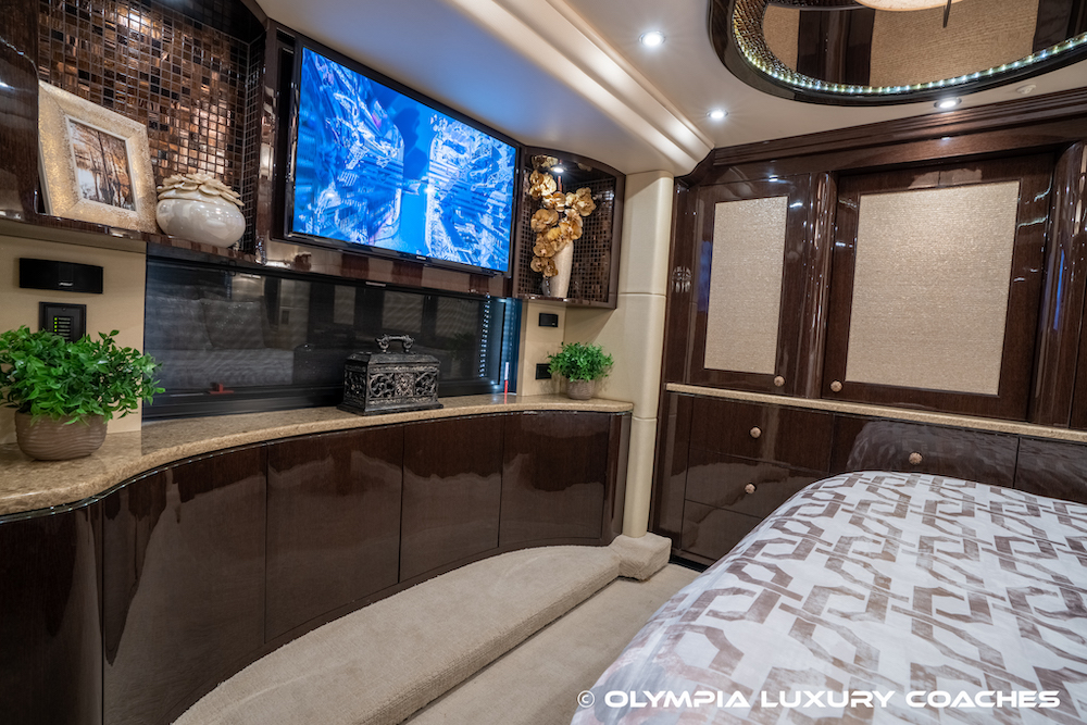 2015 Prevost Millennium H3-45 For Sale