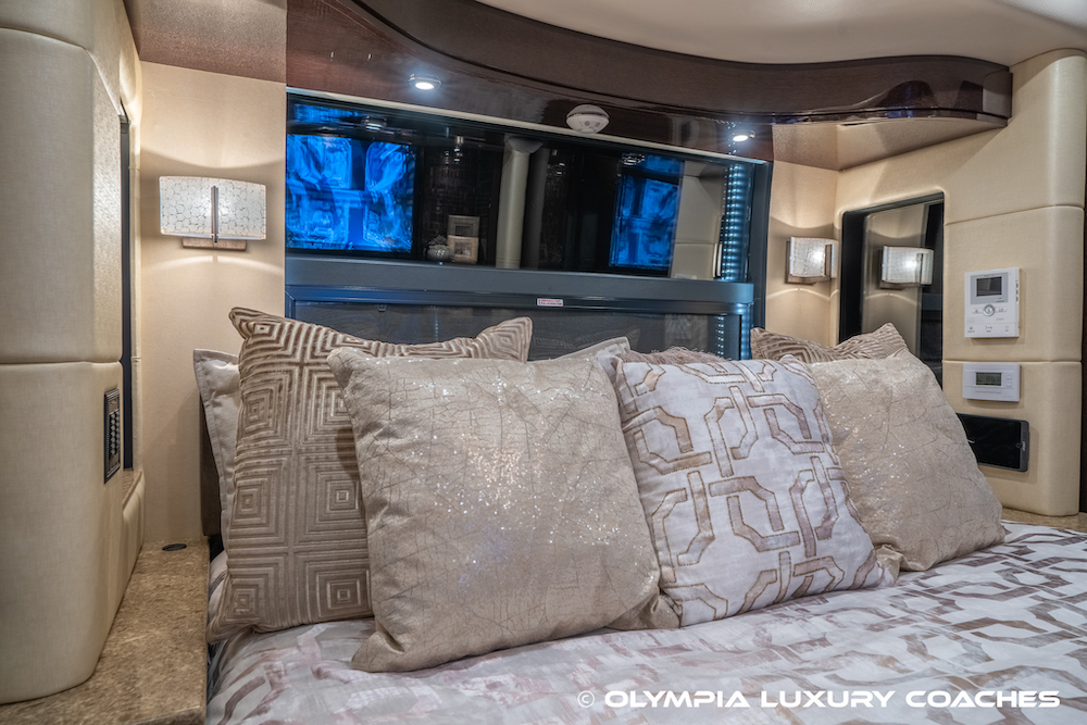 2015 Prevost Millennium H3-45 For Sale