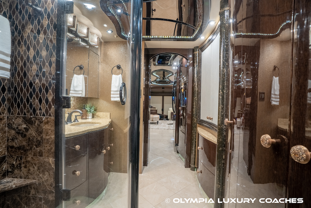 2015 Prevost Millennium H3-45 For Sale