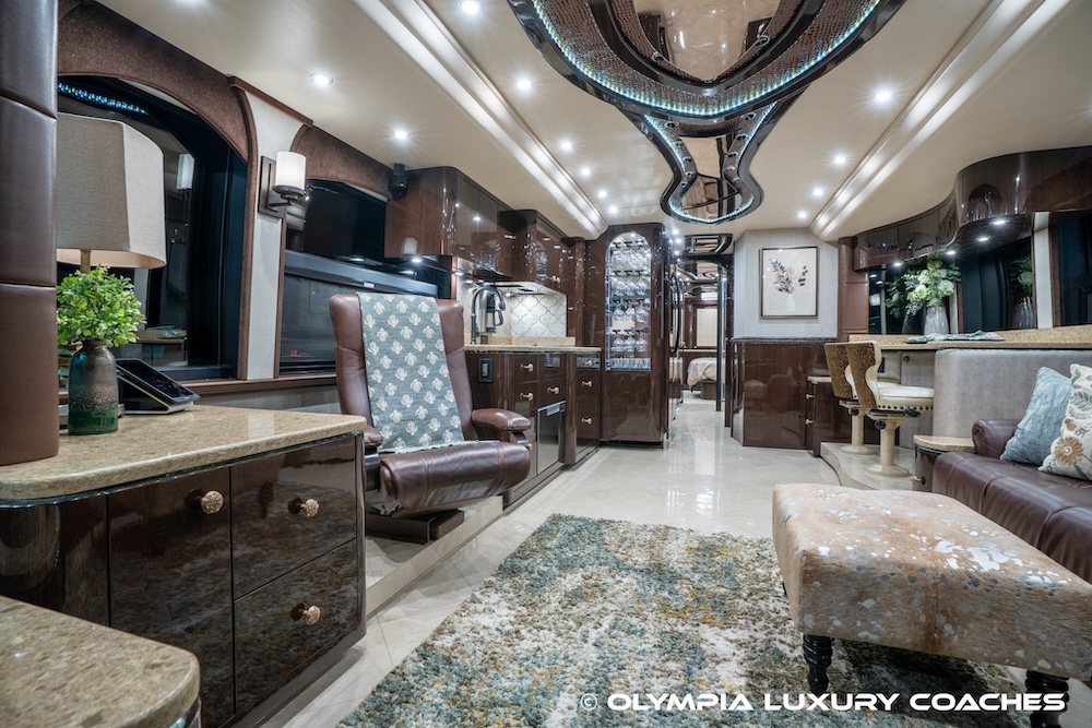 2015 Prevost Millennium H3-45 For Sale