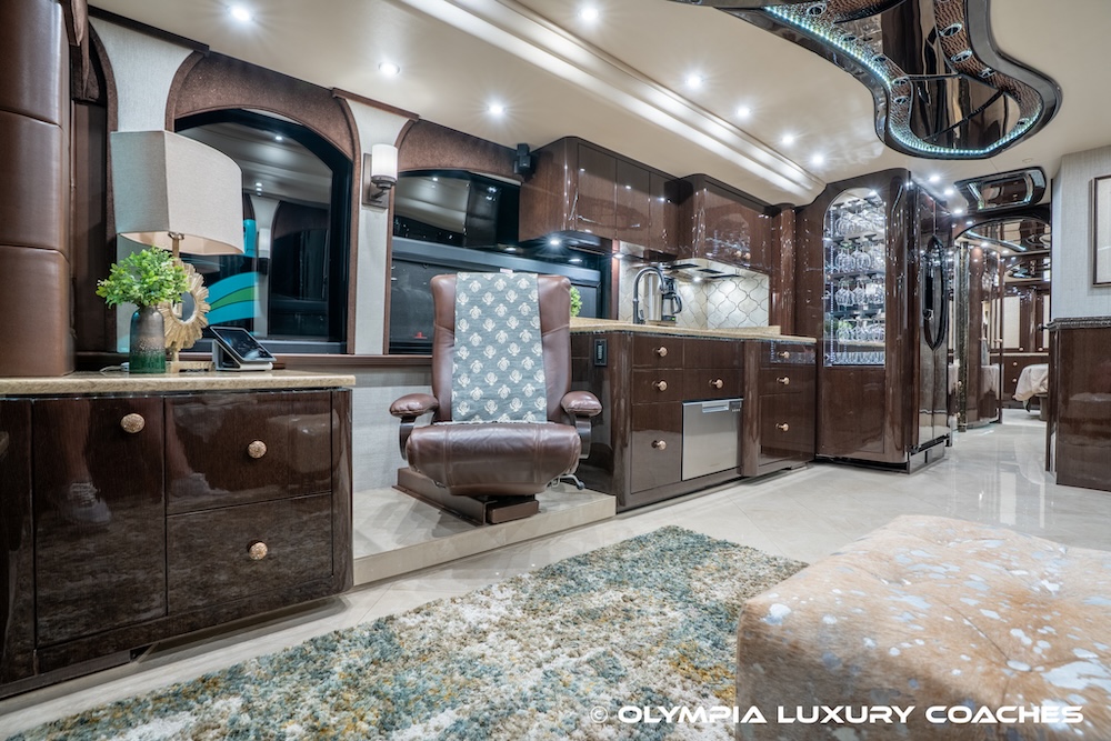 2015 Prevost Millennium H3-45 For Sale