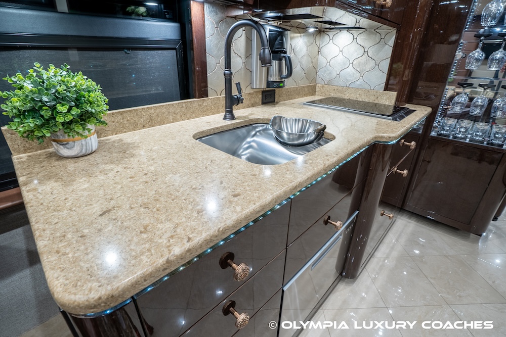 2015 Prevost Millennium H3-45 For Sale