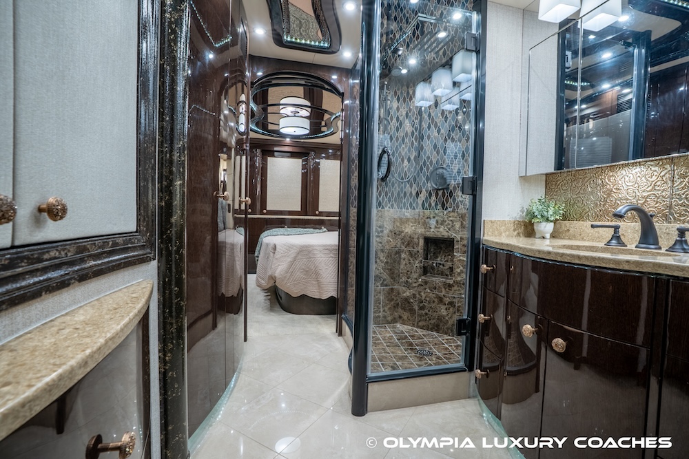 2015 Prevost Millennium H3-45 For Sale