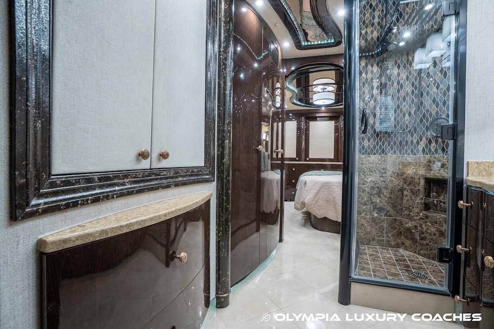 2015 Prevost Millennium H3-45 For Sale