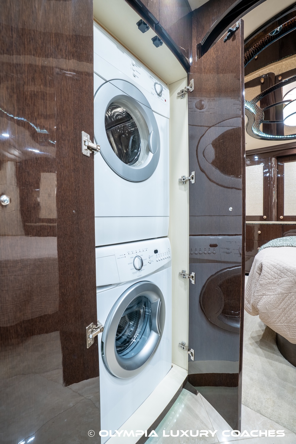 2015 Prevost Millennium H3-45 For Sale