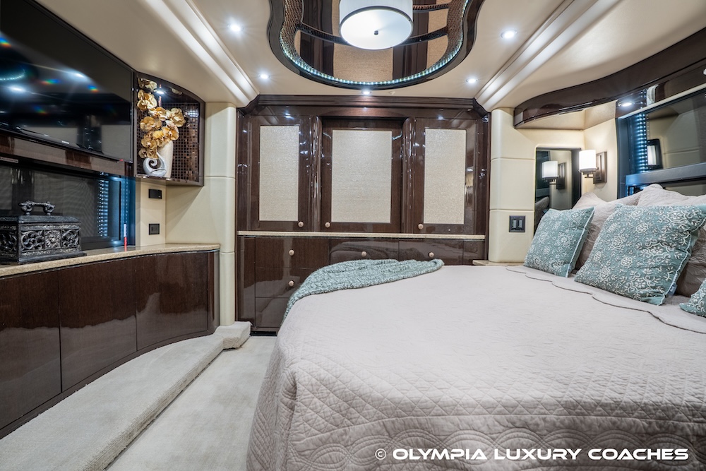 2015 Prevost Millennium H3-45 For Sale