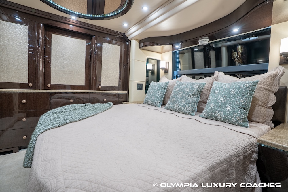 2015 Prevost Millennium H3-45 For Sale