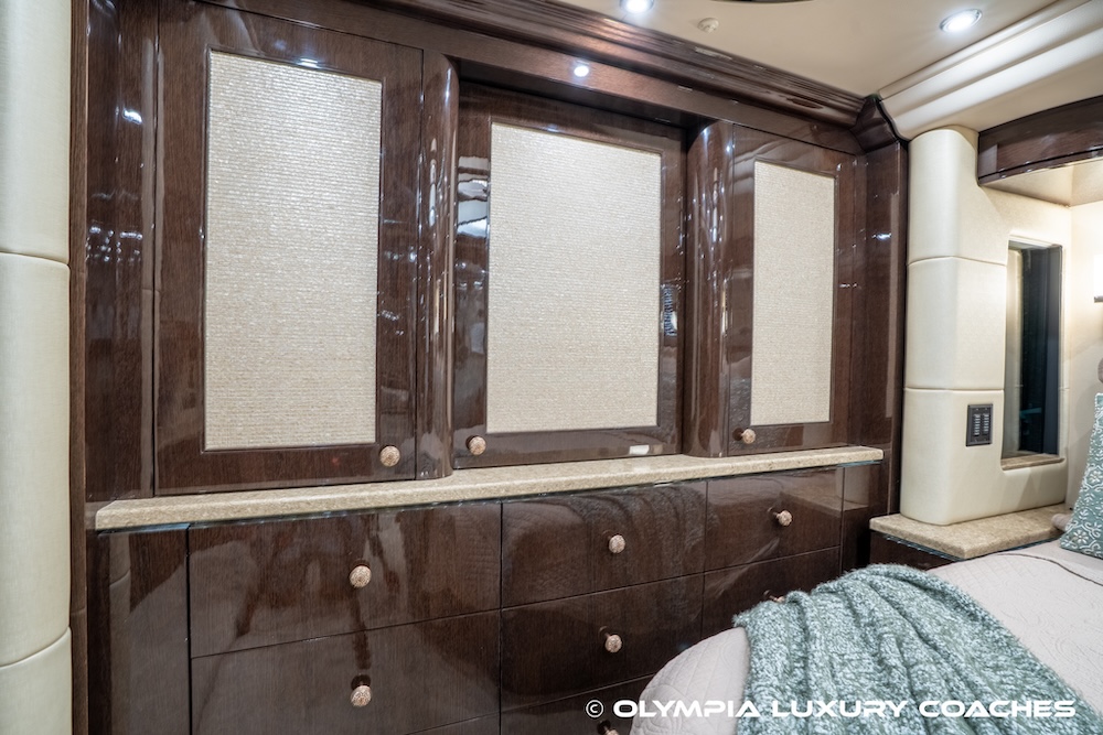 2015 Prevost Millennium H3-45 For Sale