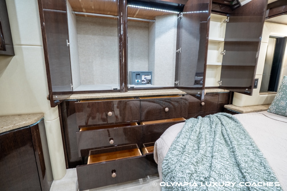 2015 Prevost Millennium H3-45 For Sale