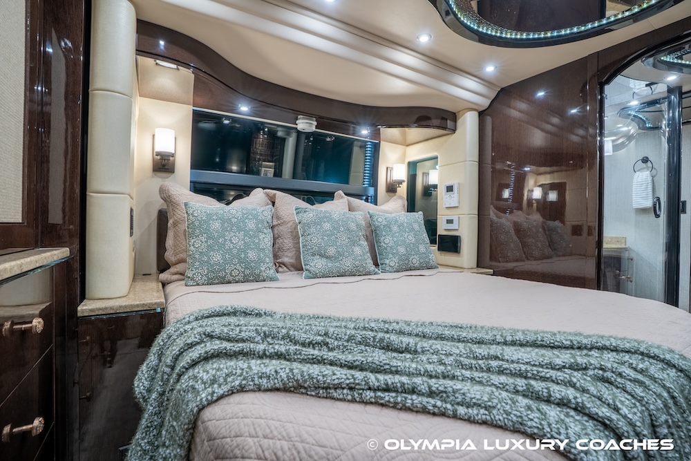 2015 Prevost Millennium H3-45 For Sale
