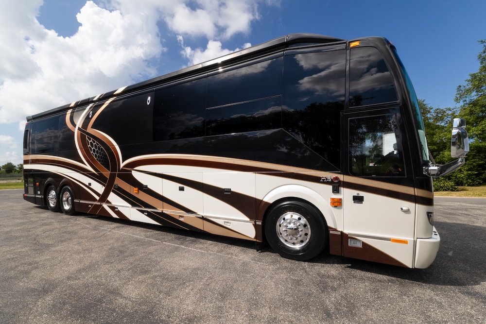 2015 Prevost Millennium H3-45 For Sale
