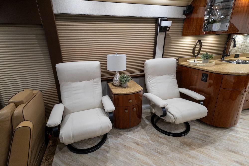 2015 Prevost Millennium H3-45 For Sale
