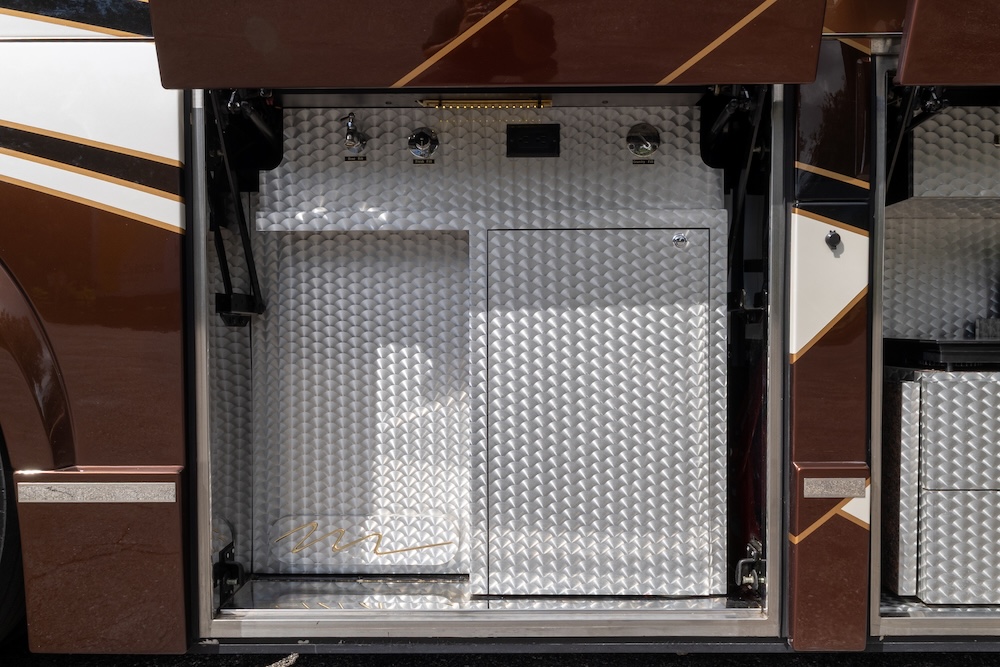 2015 Prevost Millennium H3-45 For Sale