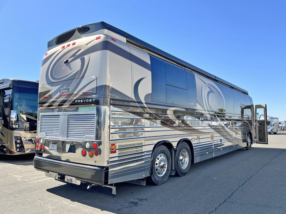 2016 Prevost Emerald X3 For Sale