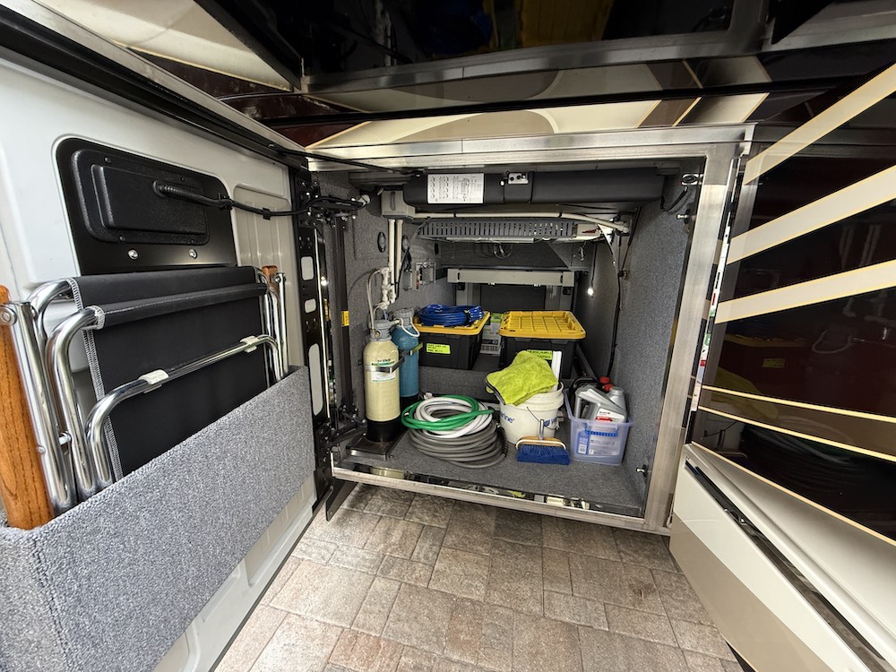 2016 Prevost Liberty H3-45 For Sale