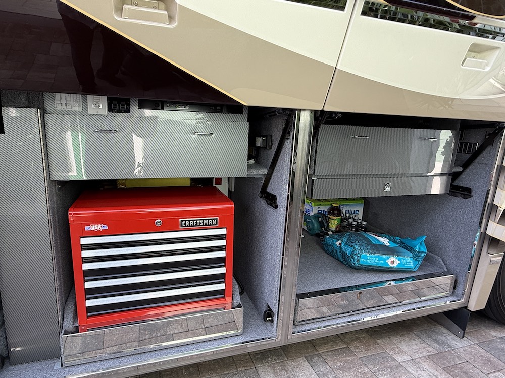 2016 Prevost Liberty H3-45 For Sale