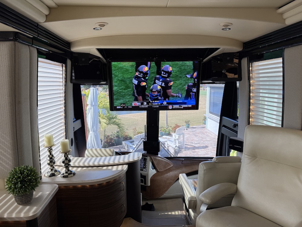 2016 Prevost Liberty H3-45 For Sale