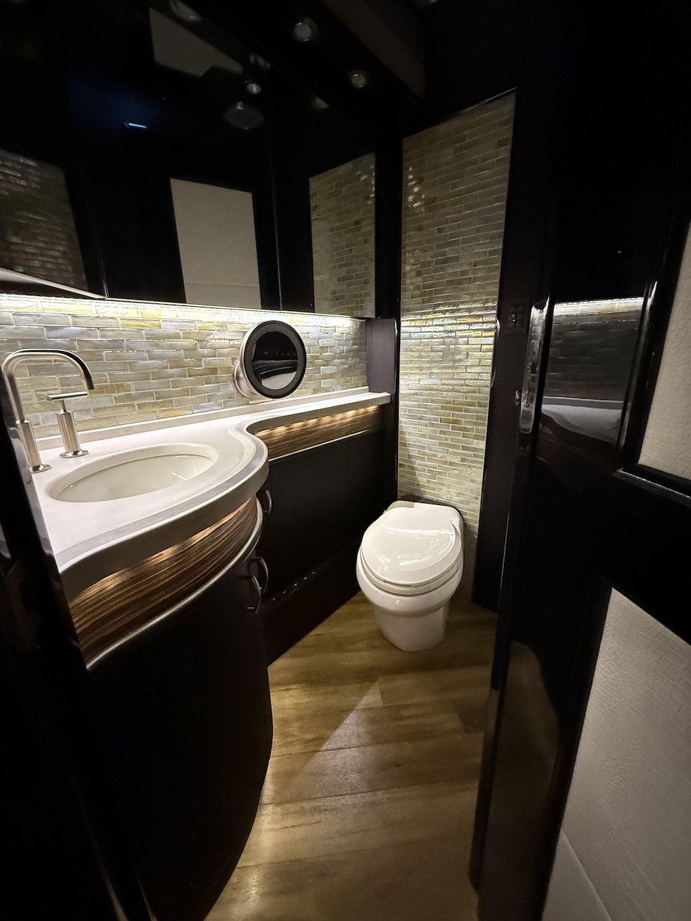 2016 Prevost Liberty H3-45 For Sale