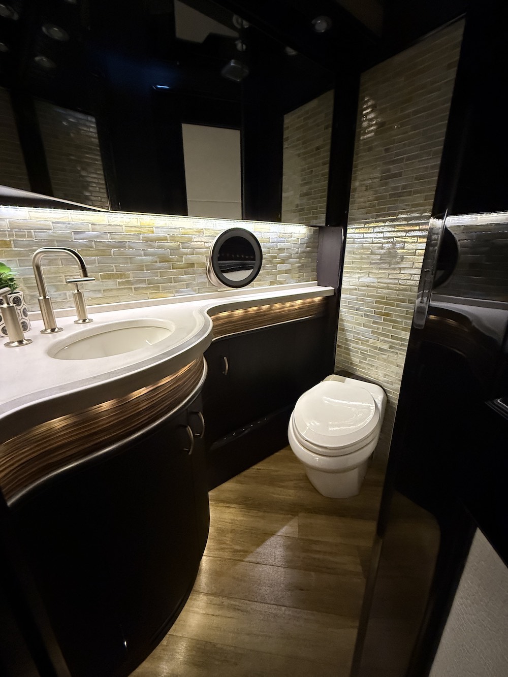 2016 Prevost Liberty H3-45 For Sale