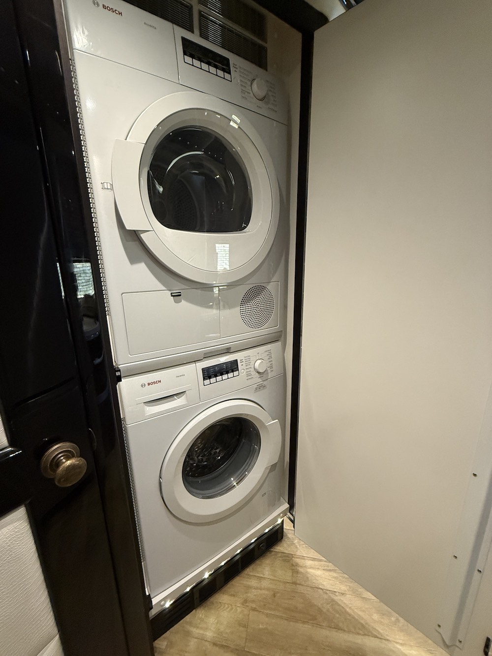 2016 Prevost Liberty H3-45 For Sale