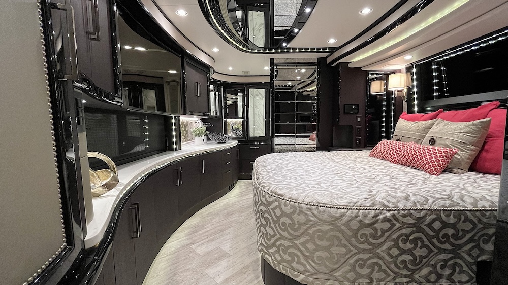 2016 Prevost  Liberty H3-45 For Sale