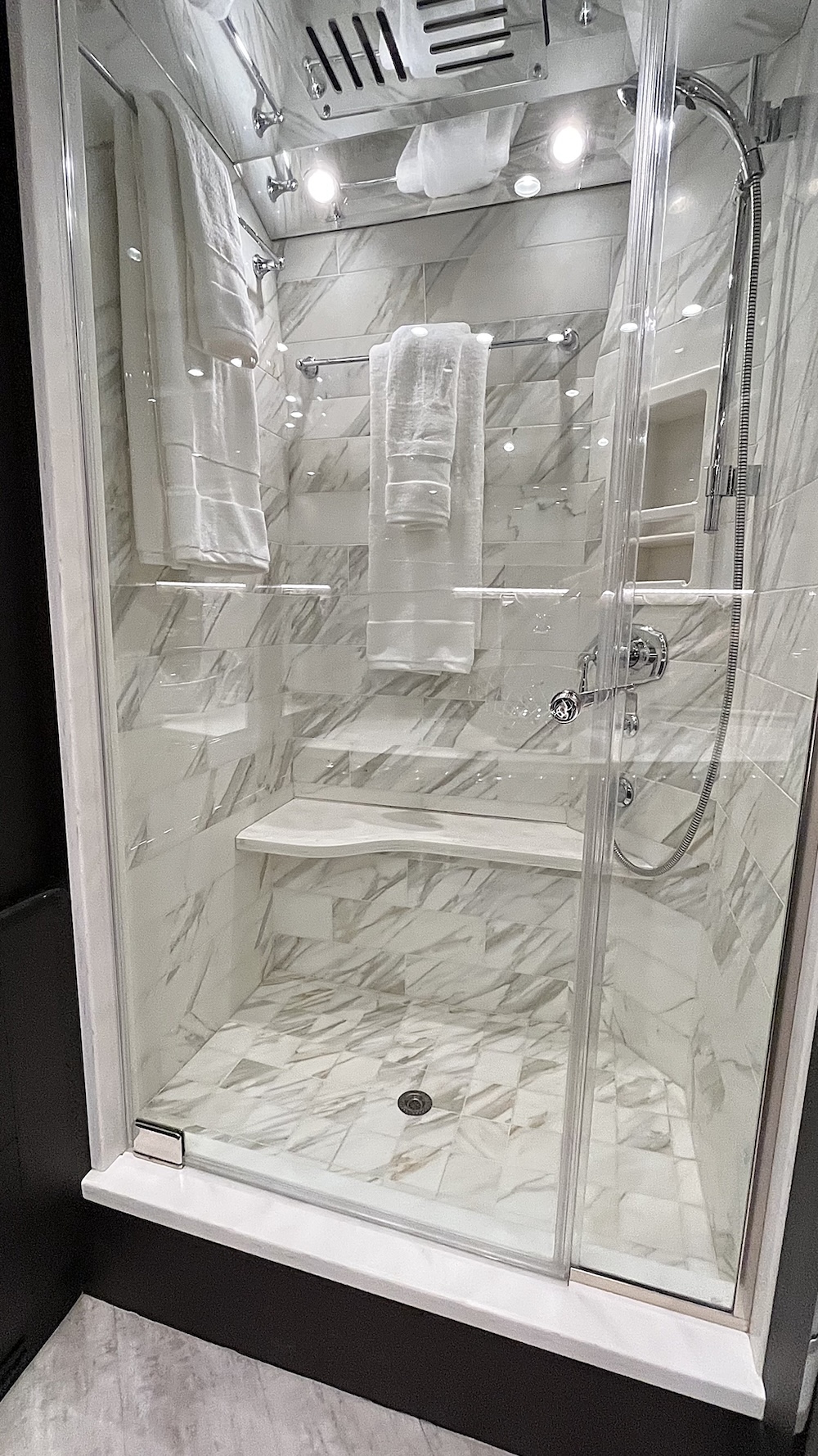 2016 Prevost  Liberty H3-45 For Sale
