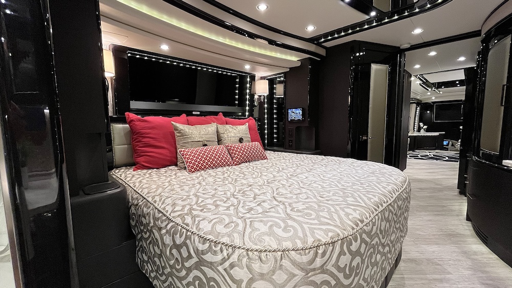 2016 Prevost  Liberty H3-45 For Sale
