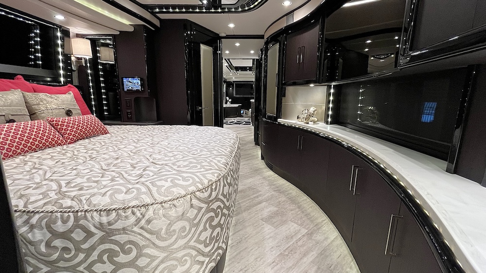 2016 Prevost  Liberty H3-45 For Sale
