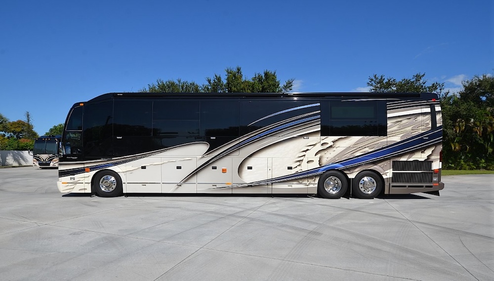 2016 Prevost Liberty H3-45 For Sale