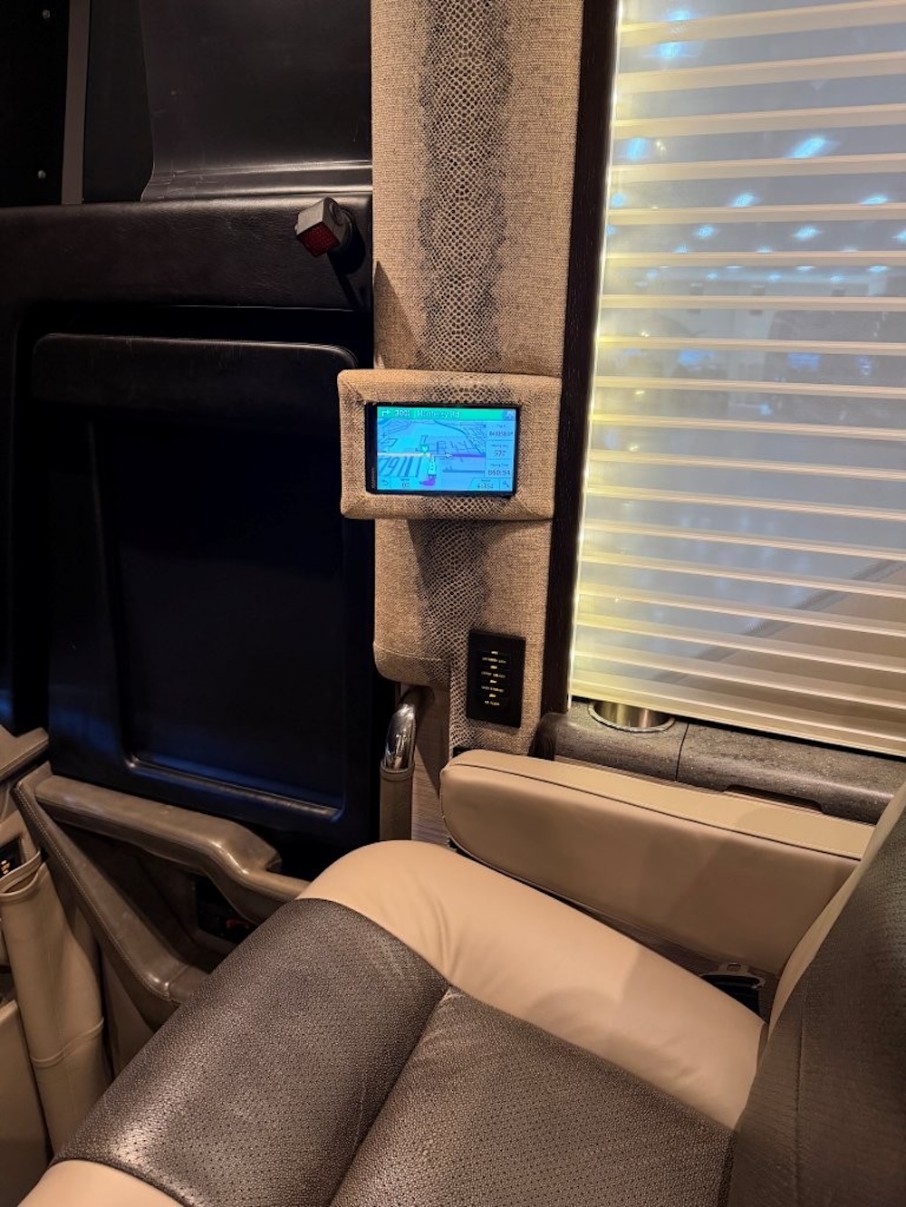 2016 Prevost Liberty H3-45 For Sale